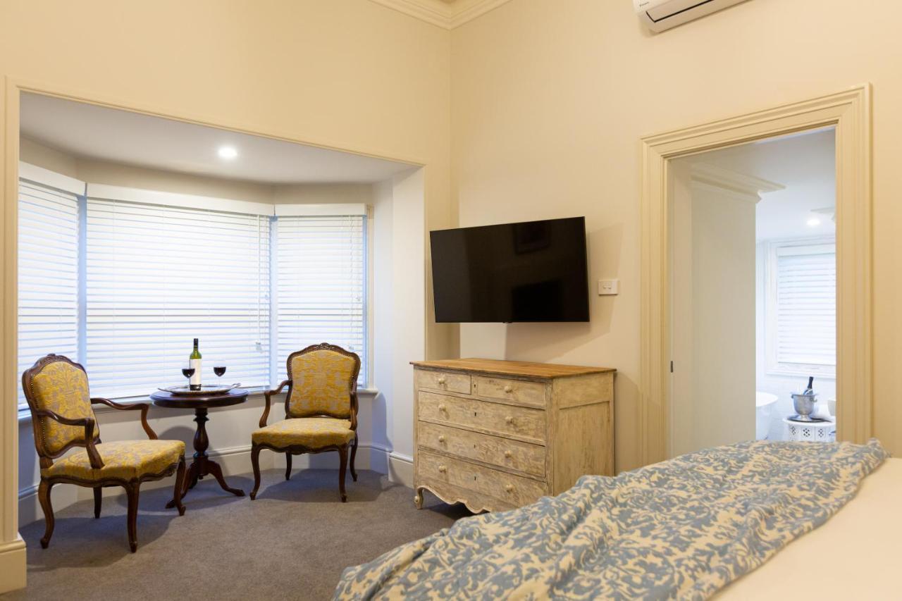 The Rivulet Bed & Breakfast Sandy Bay Exterior photo A room at the hotel