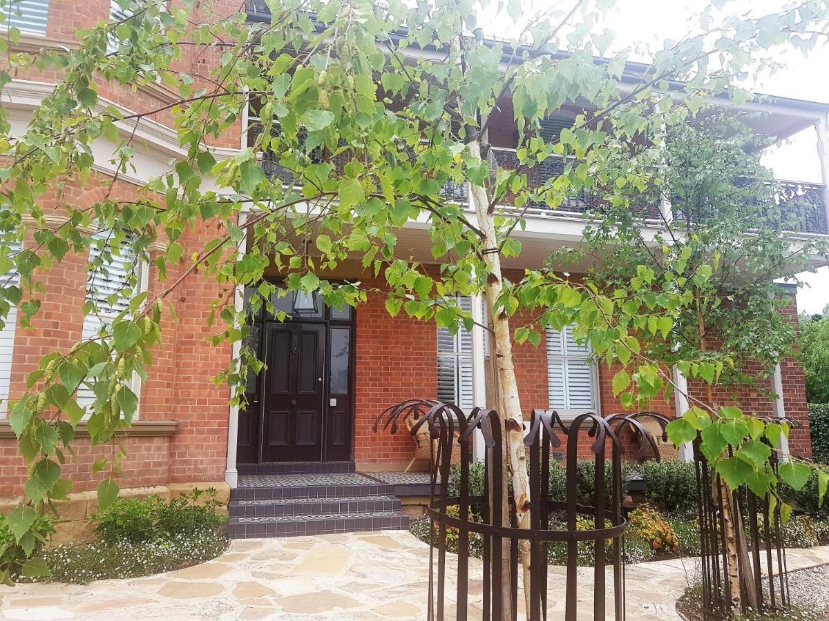 The Rivulet Bed & Breakfast Sandy Bay Exterior photo The entrance to the museum