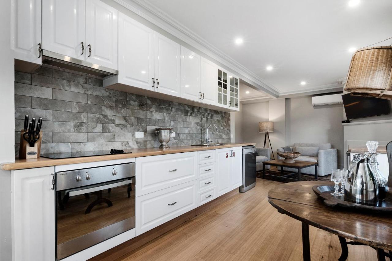 The Rivulet Bed & Breakfast Sandy Bay Exterior photo A modern Australian kitchen